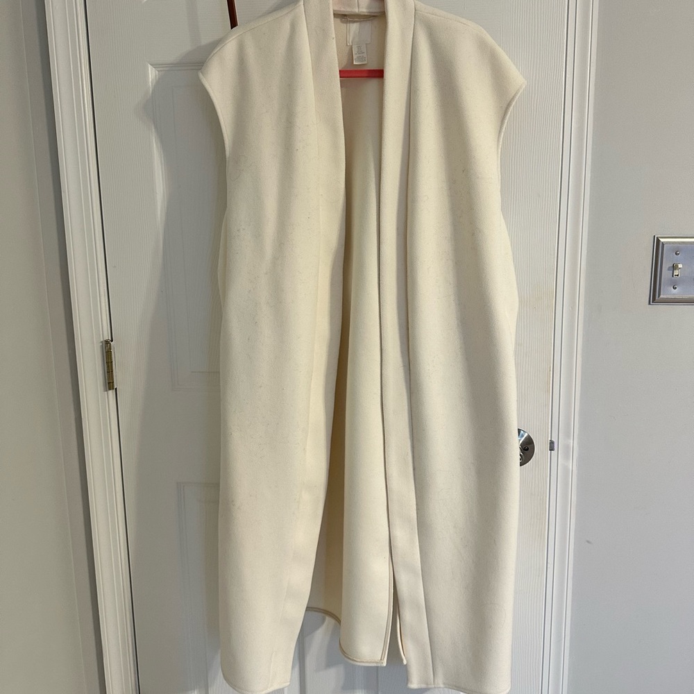 H&M Sleeveless Trench Coat